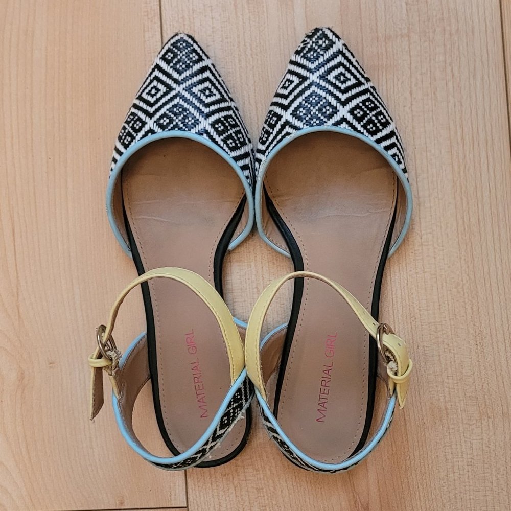 Madden Girl LovaDovia weaved flats with ankle strap Size 7